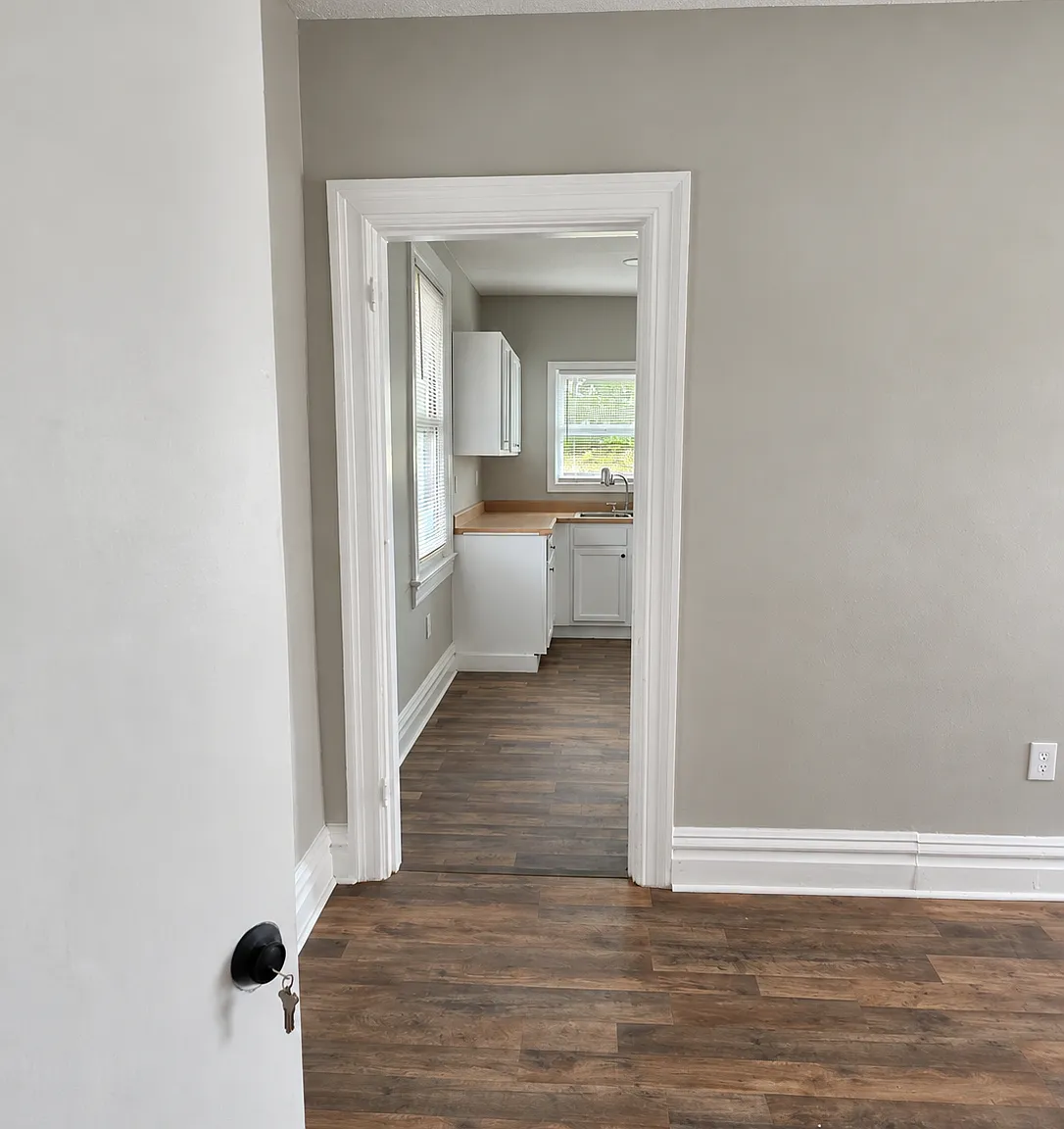 2 bed, 700 sqft, $1,150 — Photo 3