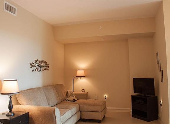 4th image of 3000 Oasis Grand Blvd APT 503