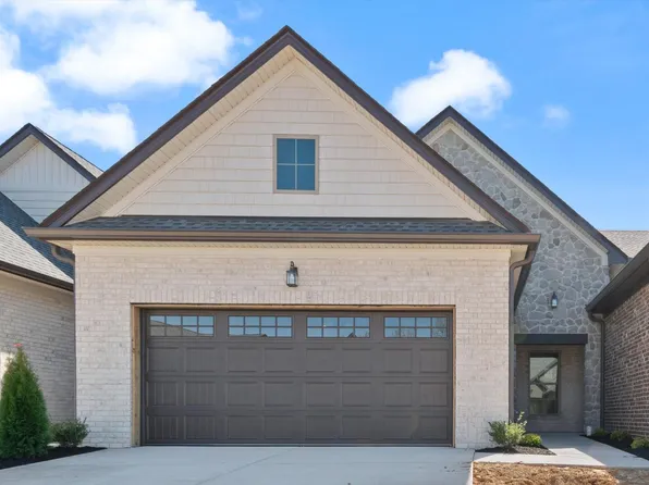 446 W Foxrun, Springfield, TN 37172