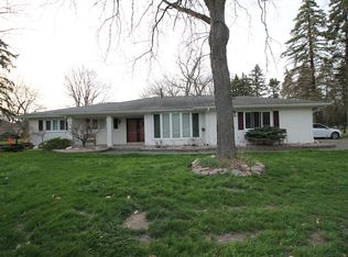 38355 Shoreline Dr, Harrison Township, MI 48045