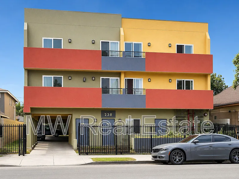 238 E Vernon Ave #304