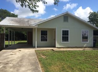 902 W Hays St, Kyle, TX 78640