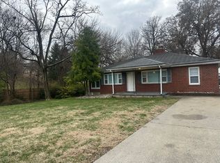 2294 Ralph Ave, Shively, KY 40216
