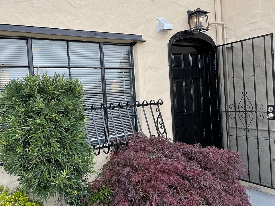 1st image of 1640 Gum St #3