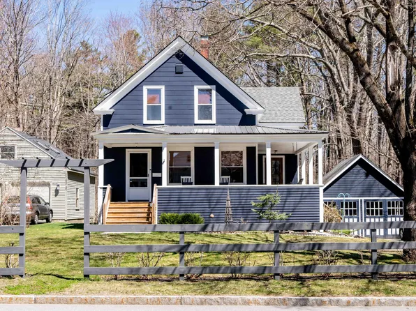 23 Fletcher Street, Kennebunk, ME 04043