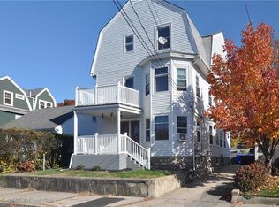 41 Perrin Ave, Pawtucket, RI 02861