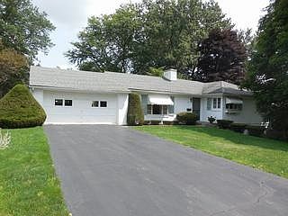 1st image of 8 Emory Dr