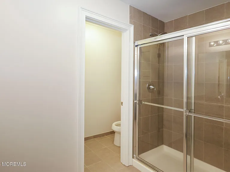 10 Gonzalez Dr — Photo 31