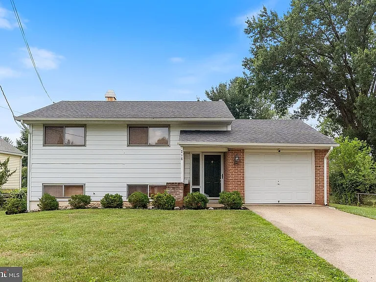 218 Belmont Dr SW — Photo 15