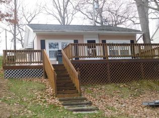 6475 N 300 E, Howe, IN 46746