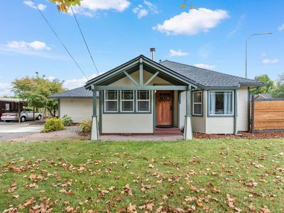 1945 Orchard Home Dr, Medford, OR, 97501