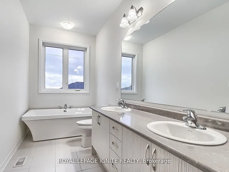 1079 Cameo St — Photo 20