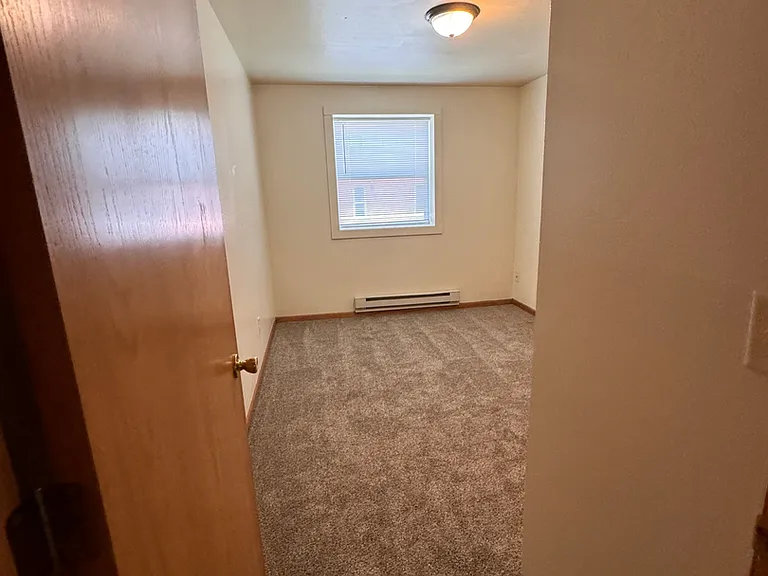 122 Maine St — Photo 9