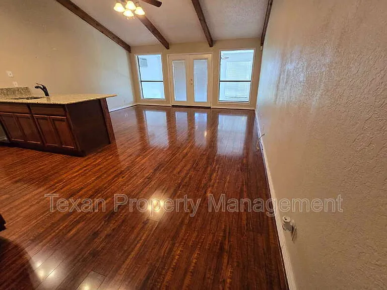 4013 Mabery Ct — Photo 6