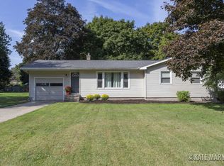 536 Jacob Ave, Holland, MI 49424
