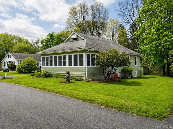 17 Lewis Street, Otisville, NY 10963