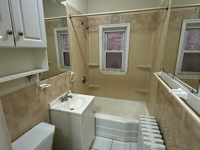 35A Harvard St #2 — Photo 4