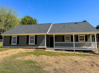 8615 Sunflower Rd, Charlotte, NC 28227