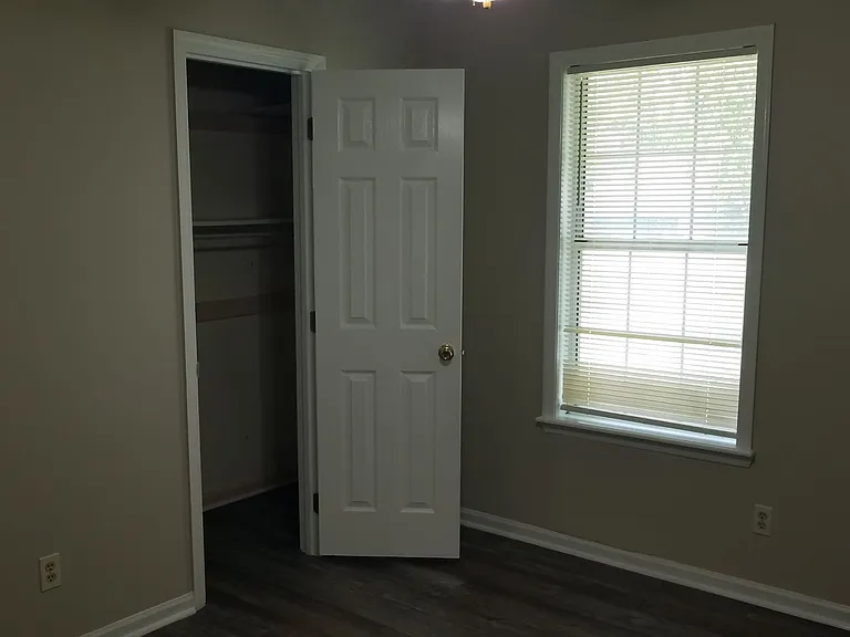 5116 Northridge Rd S — Photo 15