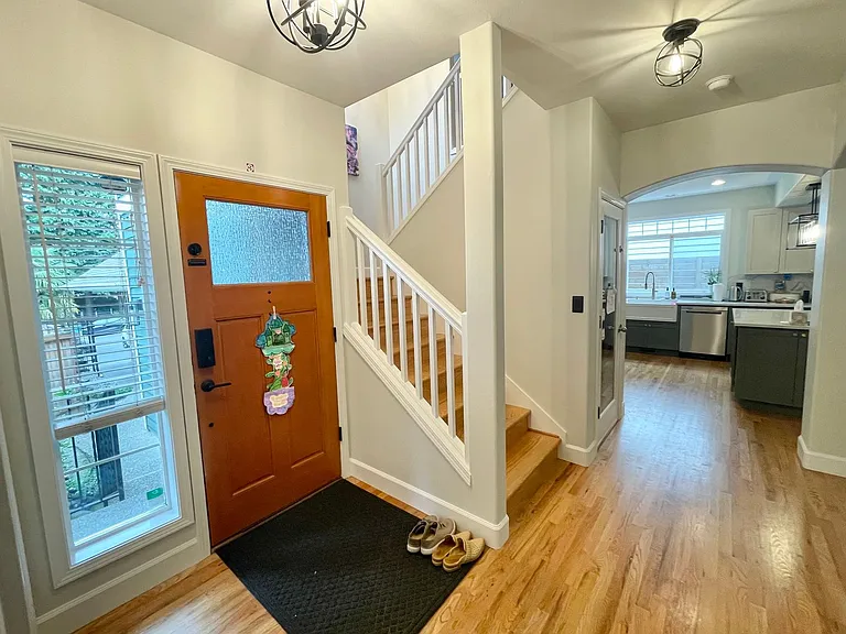 807 NE 98th St — Photo 19