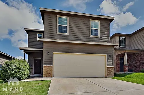 10327 Dunlap Photo 1