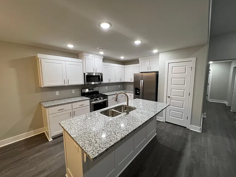 6051 W Mecklin St — Photo 36