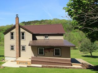 17896 Skunk Hollow Rd, Mount Carroll, IL 61053