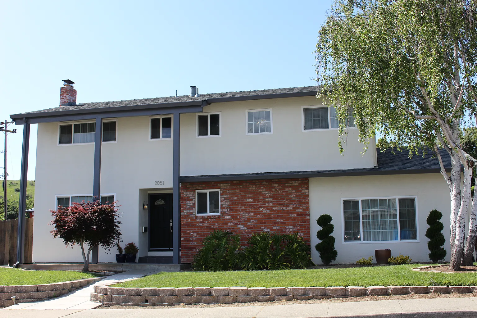 2051 Costa Ct photo 1