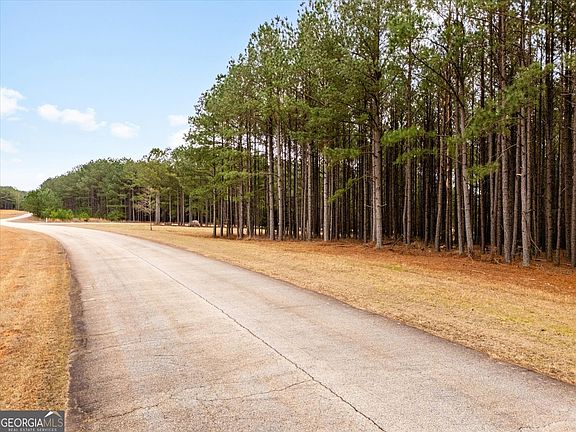 4th image of 1068 Hesters Ferry Rd