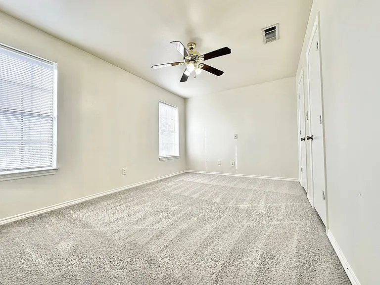 8869 Liberty Rd — Photo 18