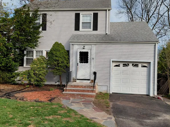 32 Locust Ave, Millburn, NJ 07041