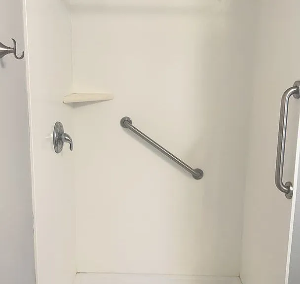 104 Varsity Cir — Photo 17