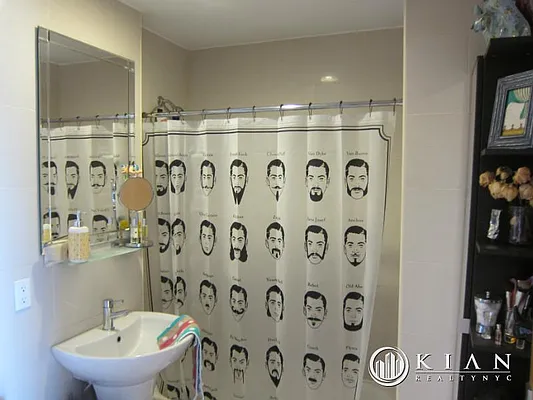 Rented by Kian Realty | media 18