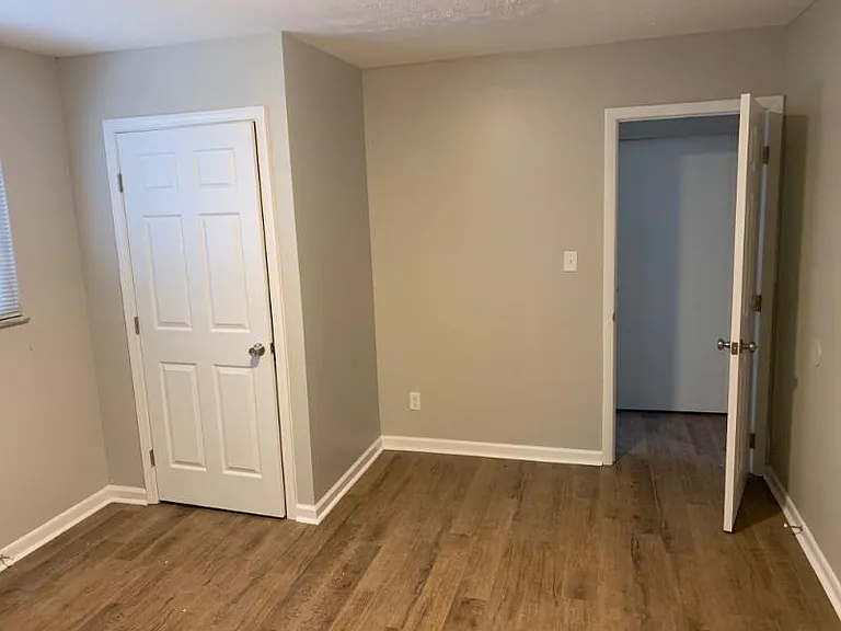 93 W Starr Ave — Photo 8