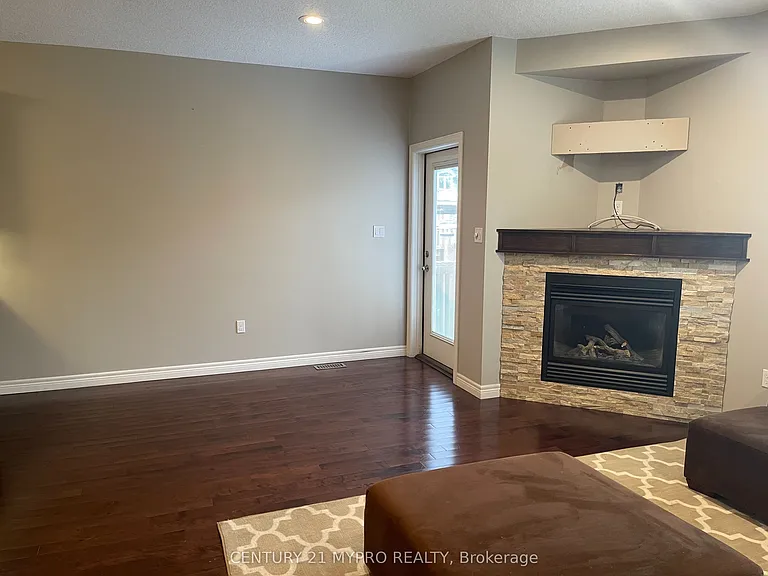 1005 Oakcrossing Gate — Photo 16