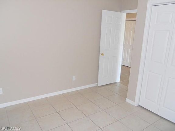 5th image of 1580 Gilbert Ave S