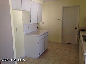 3rd image of 5720 E Des Moines St