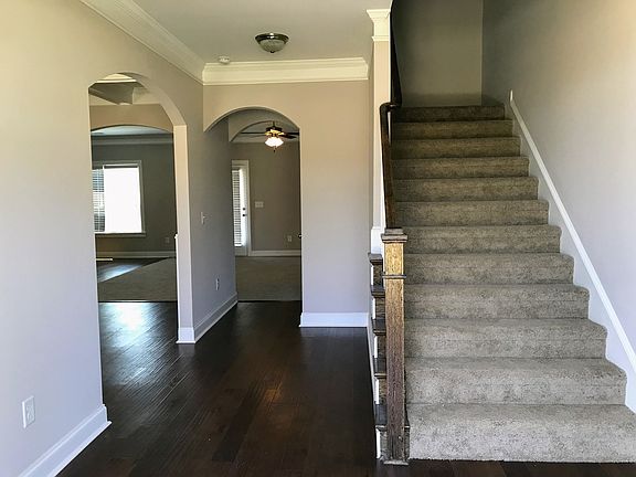 3rd image of 2516 Sunflower Dr