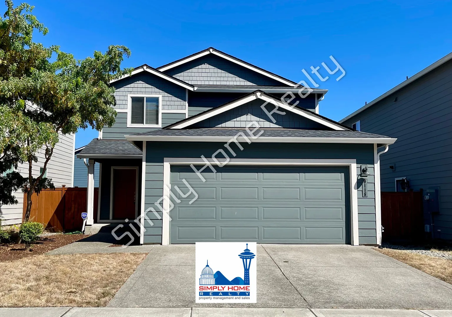 Spacious Tumwater home with a rare downstairs bedroom and a full bathroom! — Photo 1
