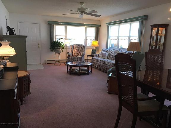 5th image of 217 Cabrillo Blvd