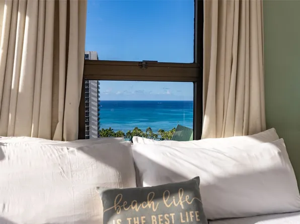 201 Ohua Ave #T1-1813, Honolulu, HI 96815