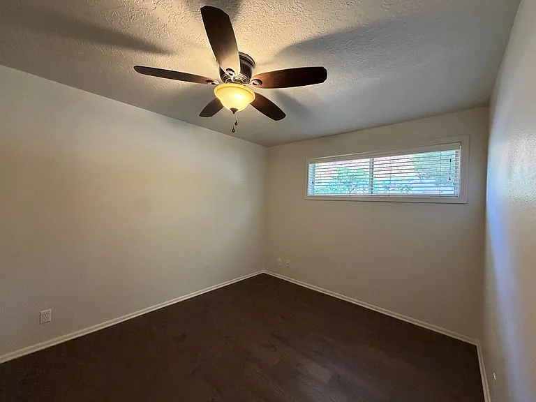 696 N 600 W #A — Photo 12