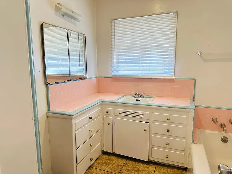 503 W Lugonia Ave — Photo 20