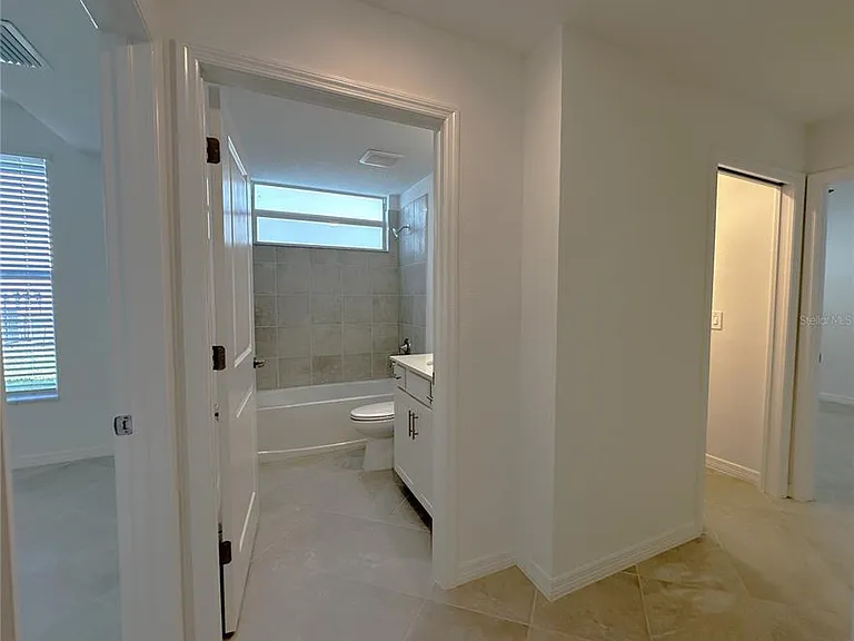 14231 Heritage Landing Blvd #1918 — Photo 10