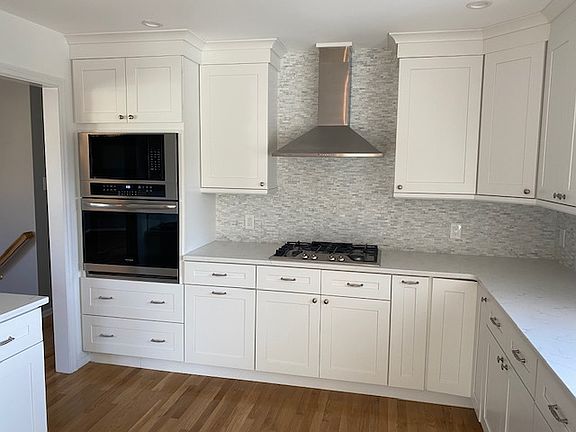 3rd image of 8 Maryanne Ave
