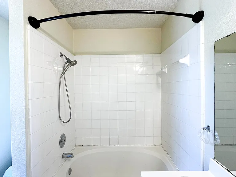 2512 Schulze Dr — Photo 33