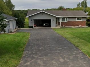 2995 E State Rd, Lansing, MI 48906