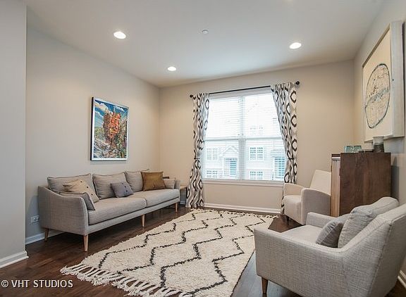 2nd image of 1239 Willow Ave
