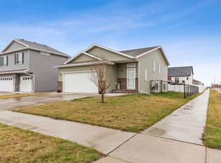 4444 17th St S, Moorhead, MN 56560