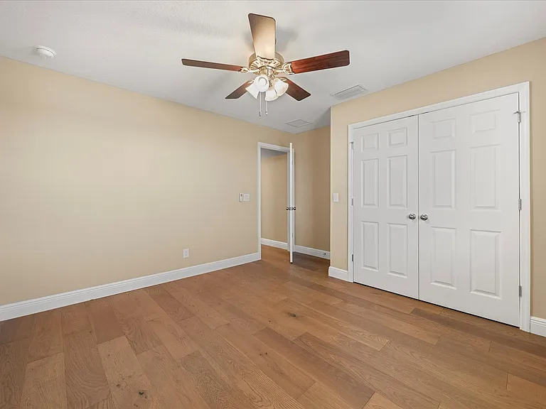 2049 Heart Lake Dr — Photo 39